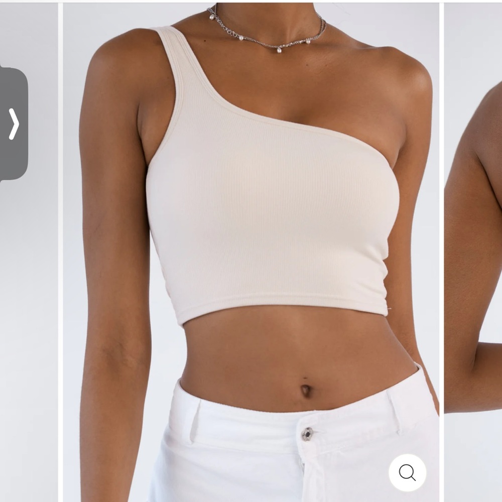 Ribbed one shoulder cream